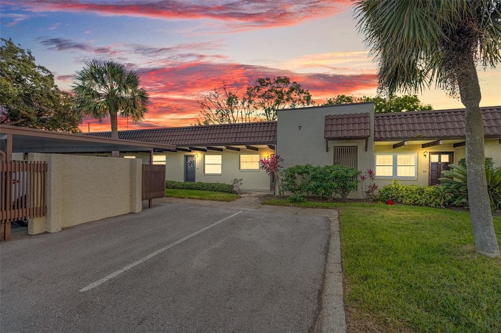 1701 PINEHURST ROAD UNIT 7E DUNEDIN, FL 34698