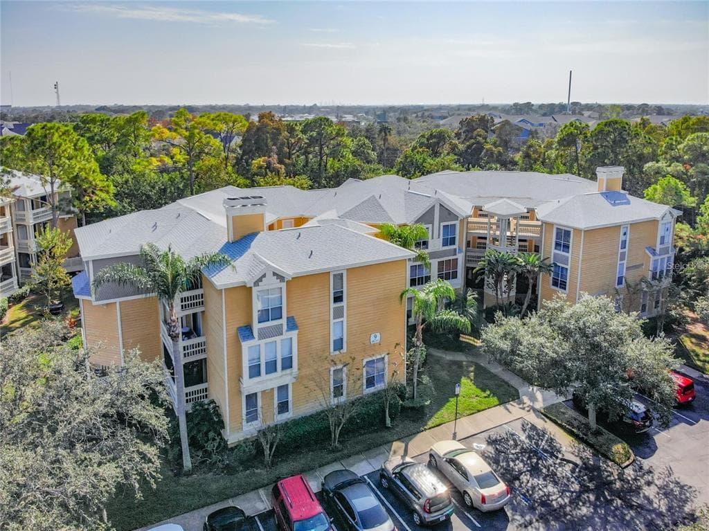 115 112TH AVENUE NE UNIT 914 ST PETERSBURG, FL 33716