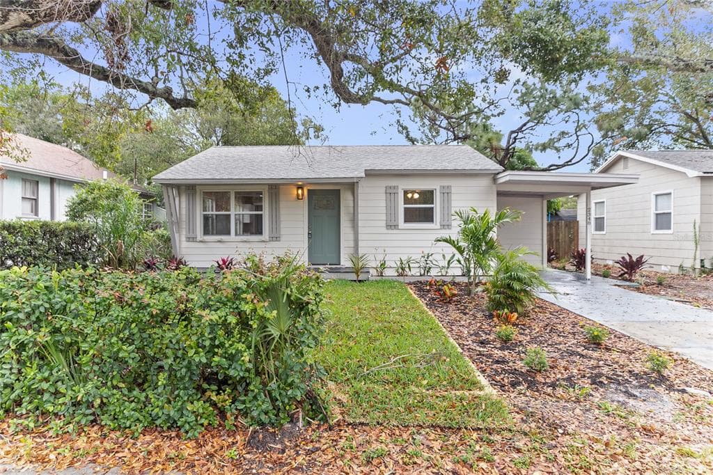 2348 37TH STREET S ST PETERSBURG, FL 33711