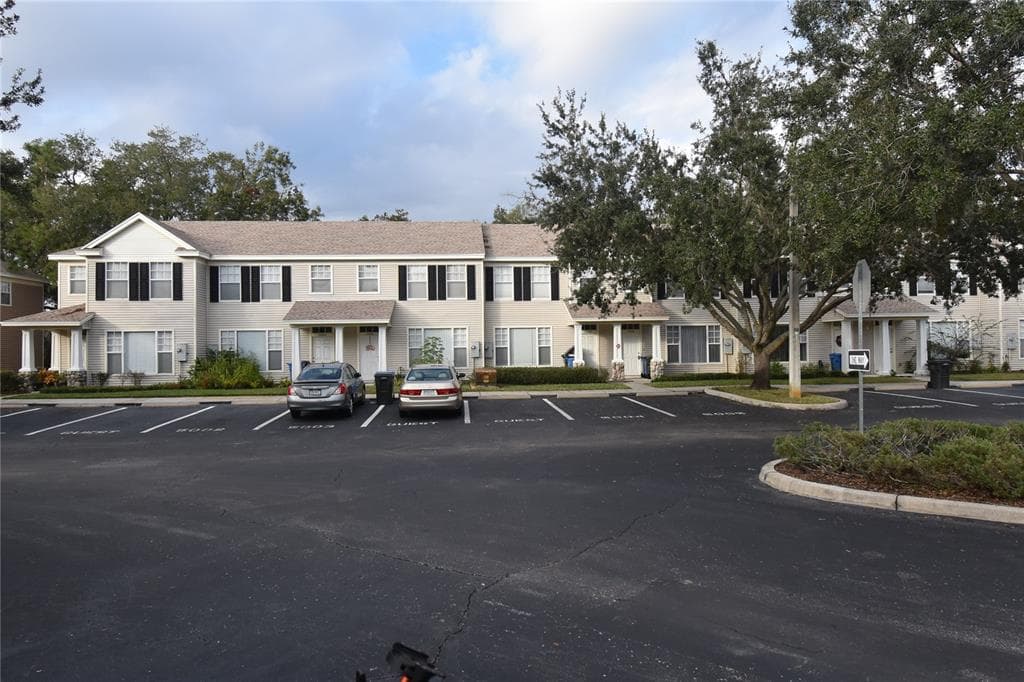 11030 BLACK SWAN COURT SEFFNER, FL 33584