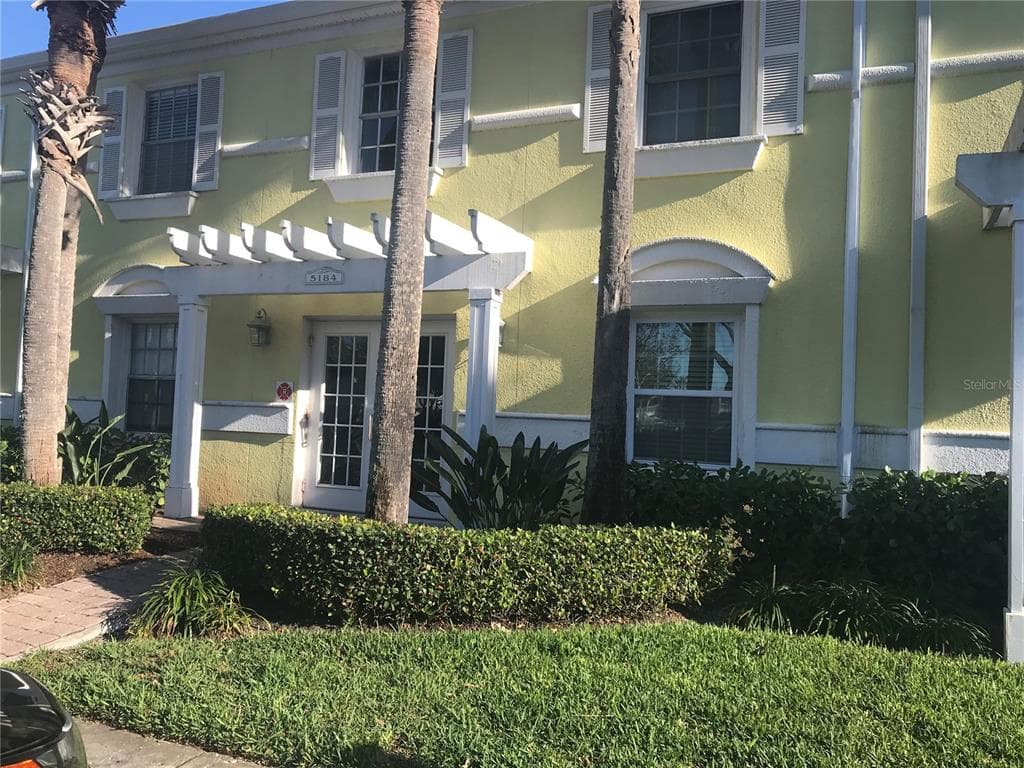5184 BEACH DRIVE SE UNIT A ST PETERSBURG, FL 33705