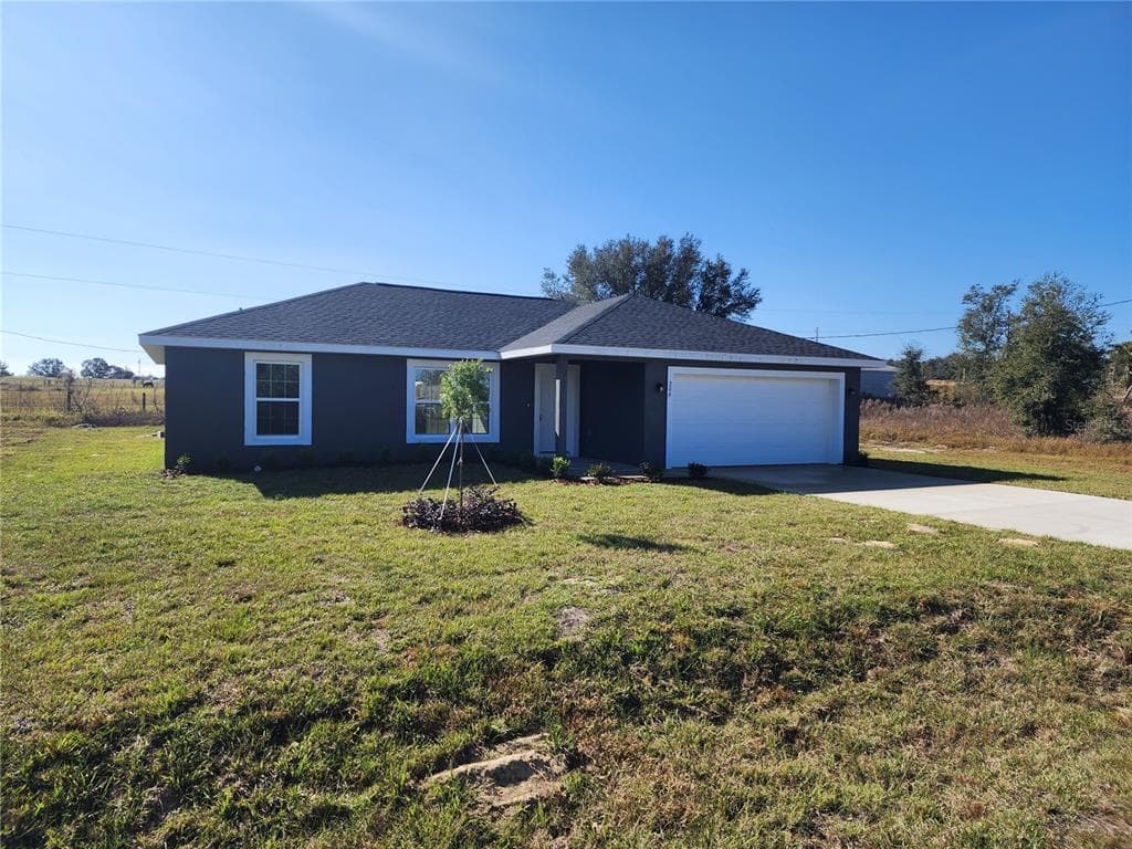 306 MALAUKA LOOP OCKLAWAHA, FL 32179