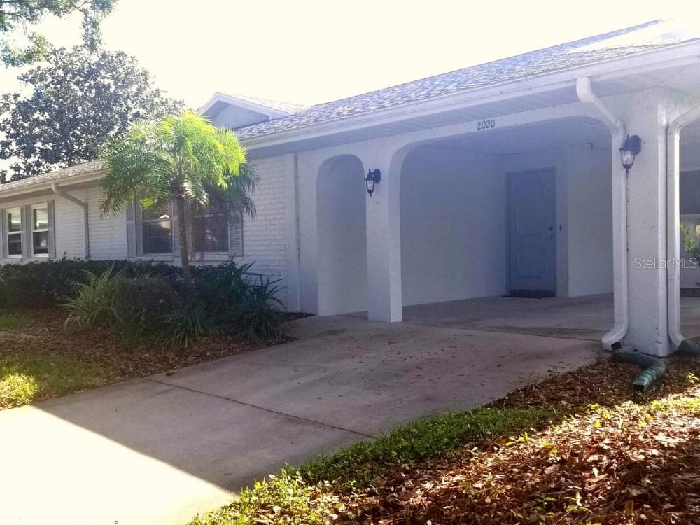 2020 HULLHOUSE DRIVE UNIT 331 SUN CITY CENTER, FL 33573