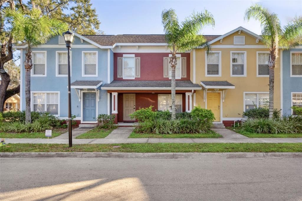 7521 N DIXON AVENUE TAMPA, FL 33604