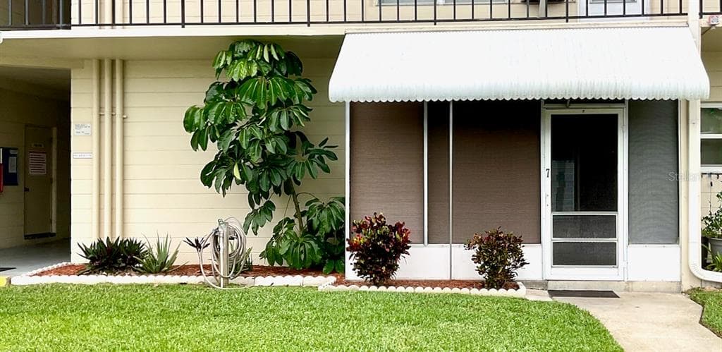 4001 58TH STREET N UNIT 7 KENNETH CITY, FL 33709