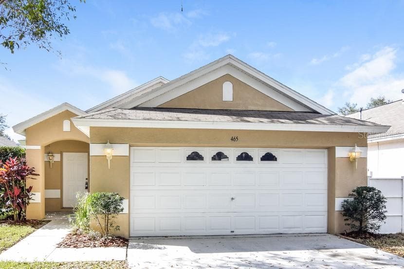 465 SUMMER SAILS DRIVE VALRICO, FL 33594