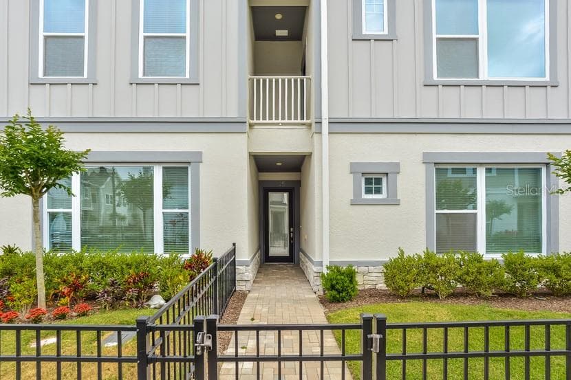 1125 MAHONIA COURT LAKE MARY, FL 32746