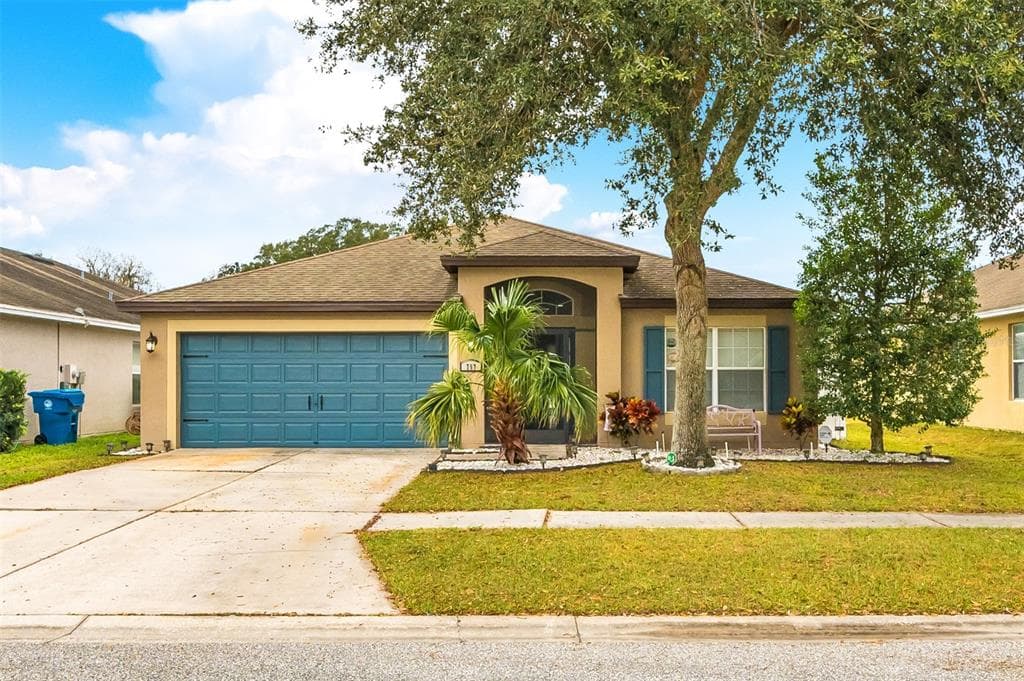 757 NODDING SHADE DRIVE