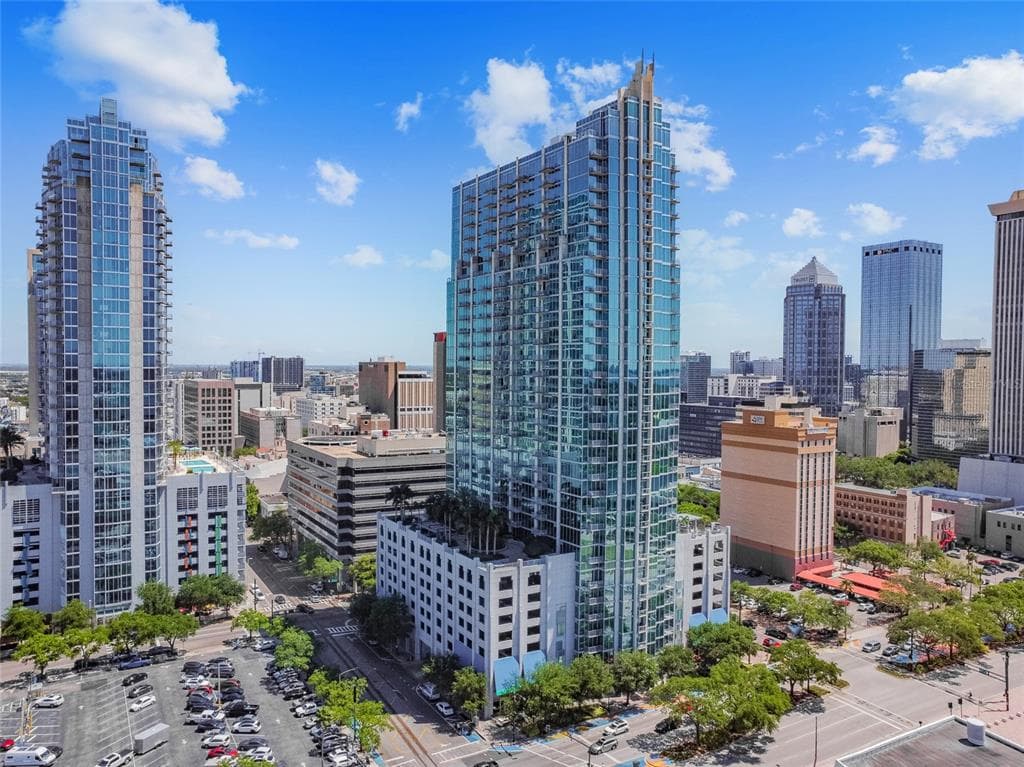 777 N ASHLEY DRIVE UNIT 3211 TAMPA, FL 33602