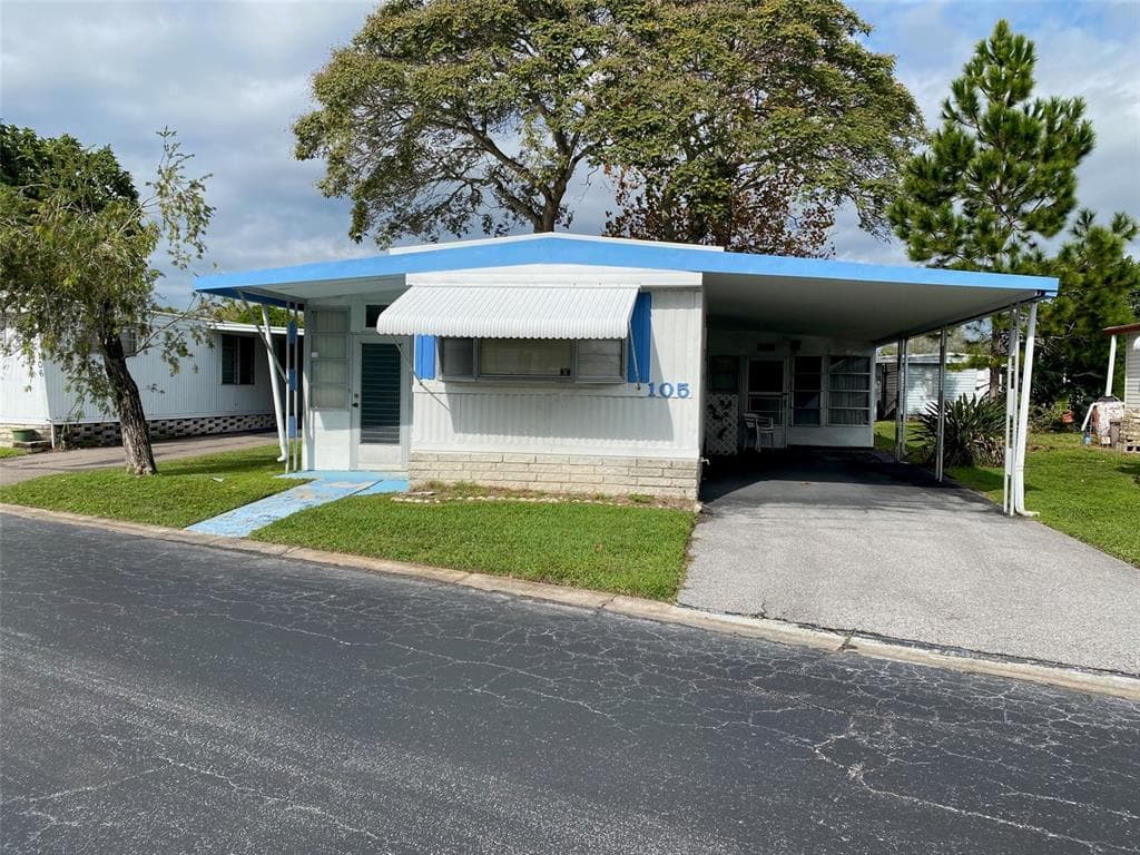 9790 66TH STREET N UNIT 105 PINELLAS PARK, FL 33782