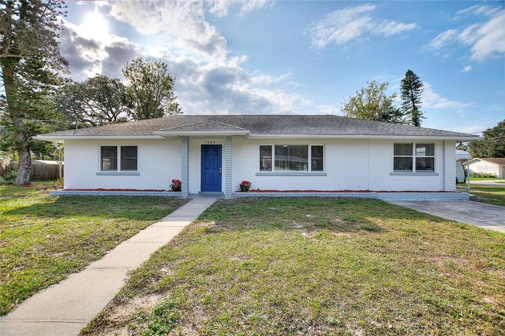 1909 6TH STREET W PALMETTO, FL 34221