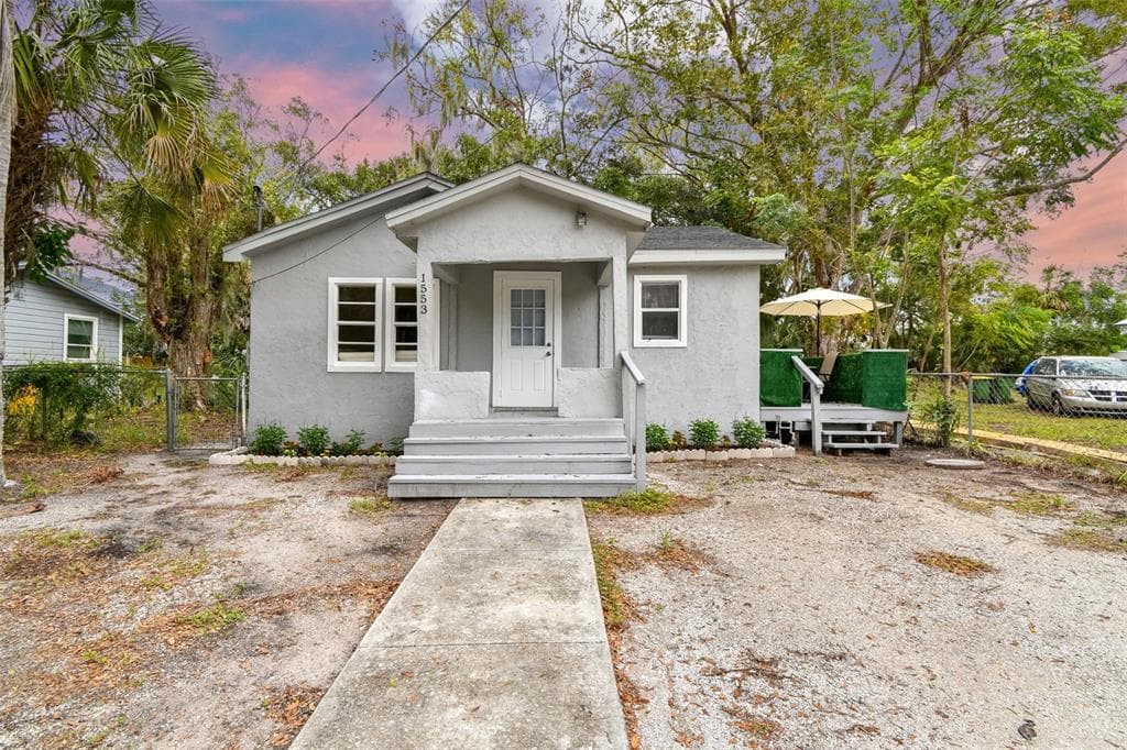 1553 29TH STREET SARASOTA, FL 34234