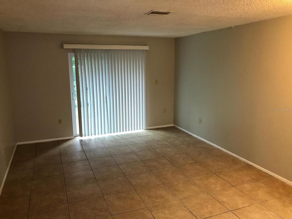 39328 GREENMEADOW DRIVE ZEPHYRHILLS, FL 33542