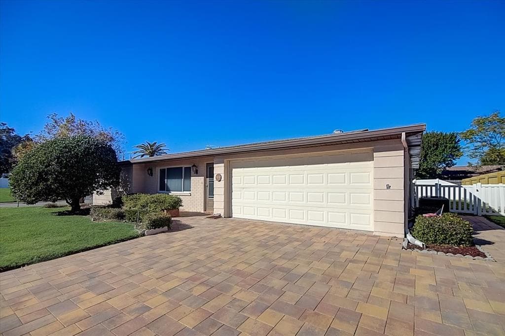 7015 MORAVIAN DRIVE PORT RICHEY, FL 34668