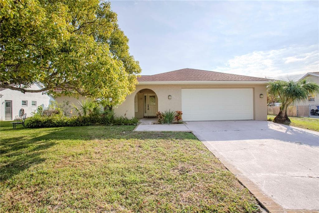 7618 SUMMERTREE LANE NEW PORT RICHEY, FL 34653