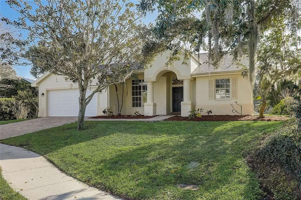 723 HIDDEN LAKE DRIVE TARPON SPRINGS, FL 34689