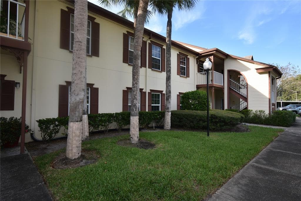 240 PROMENADE DRIVE UNIT 204 DUNEDIN, FL 34698