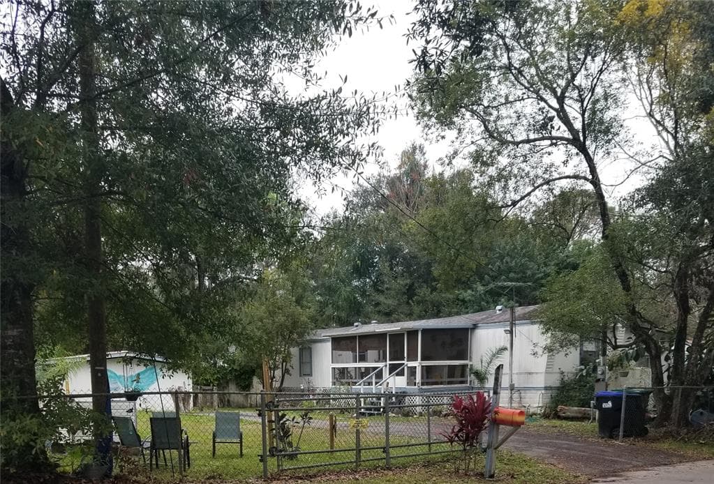 18515 16TH AVENUE ORLANDO, FL 32833