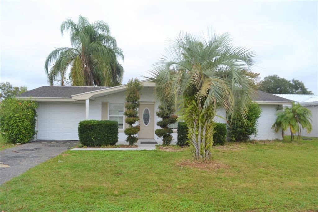 7106 MAGNOLIA VALLEY DRIVE NEW PORT RICHEY, FL 34653