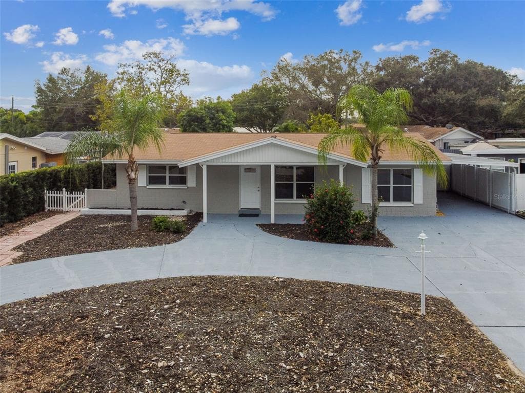 11198 69TH AVENUE SEMINOLE, FL 33772