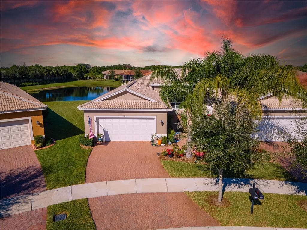 4932 MARBLE SPRINGS CIRCLE WIMAUMA, FL 33598