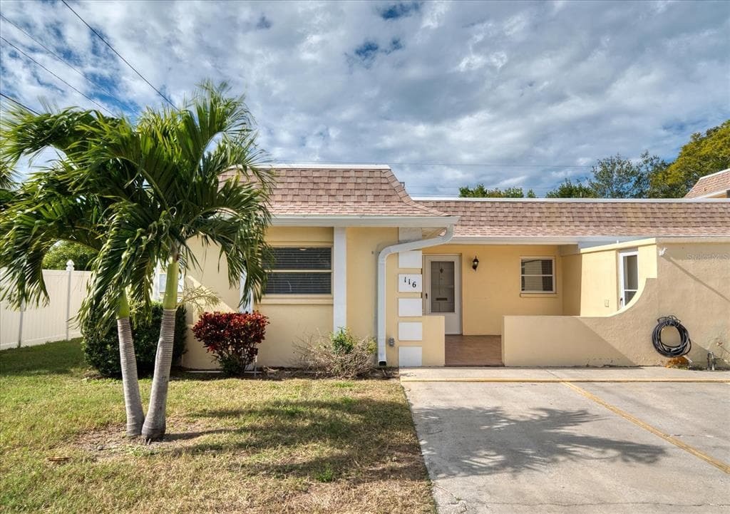 610 INDIAN ROCKS ROAD N UNIT 116 BELLEAIR BLUFFS, FL 33770