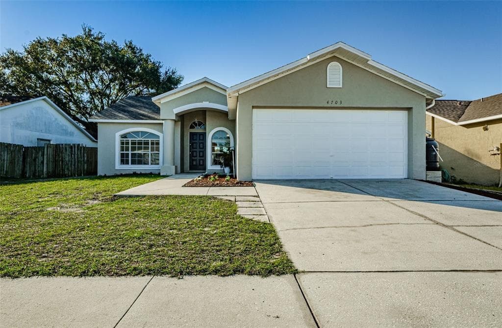 4703 BLOOM DRIVE PLANT CITY, FL 33566