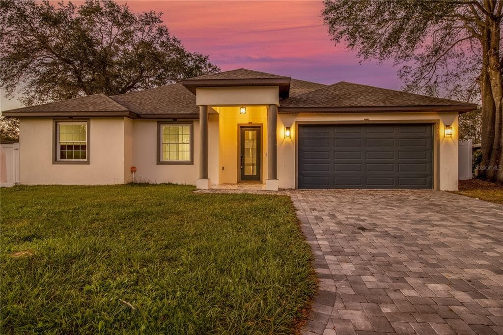 8208 FIR DRIVE TAMPA, FL 33619