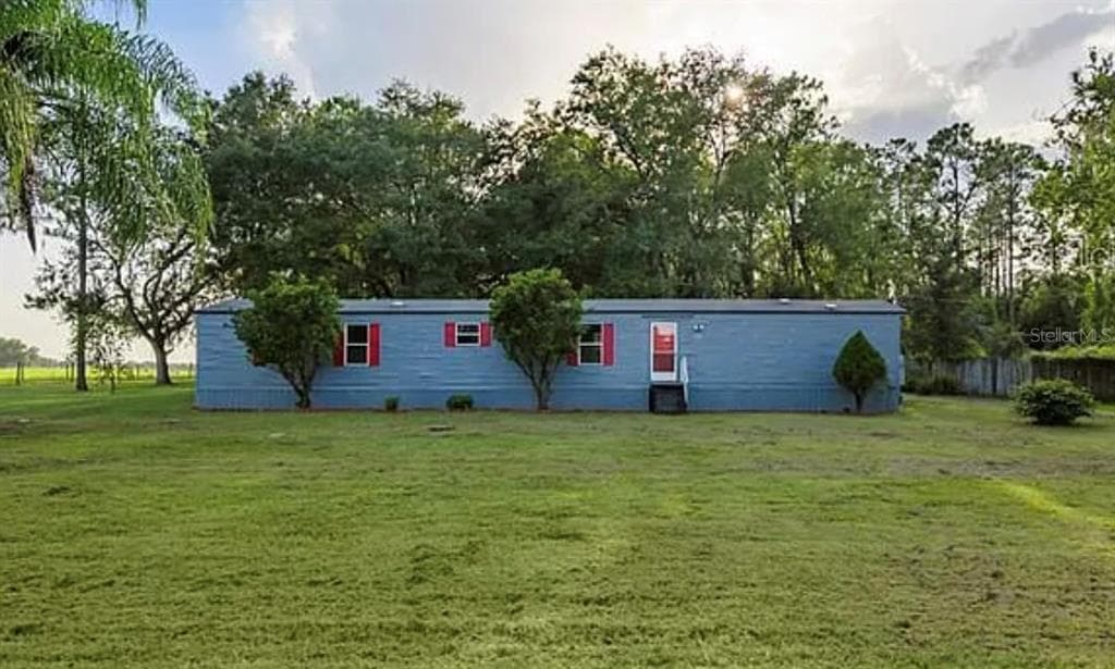 4427 RYALS ROAD ZEPHYRHILLS, FL 33541