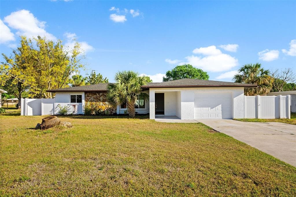 1302 MANGO AVENUE VENICE, FL 34285