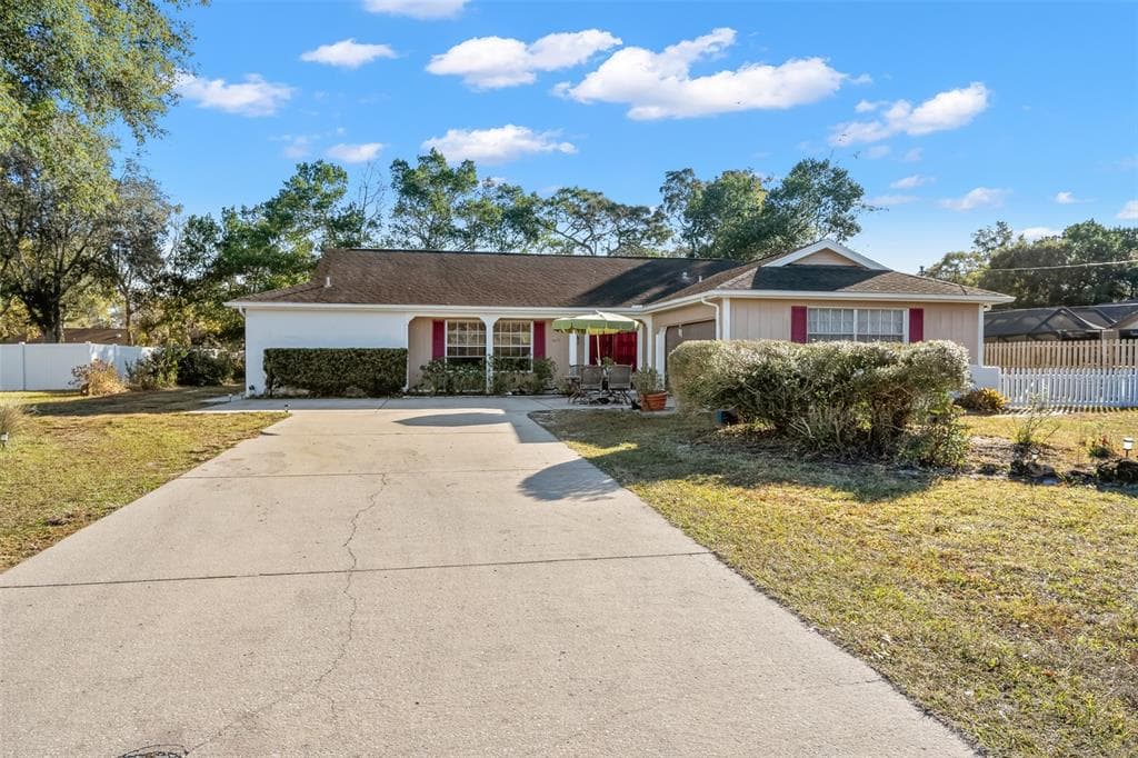 5412 LLOYD DRIVE WEEKI WACHEE, FL 34607