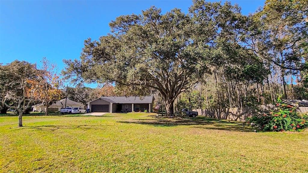 6821 MARY LOU LANE WESLEY CHAPEL, FL 33544