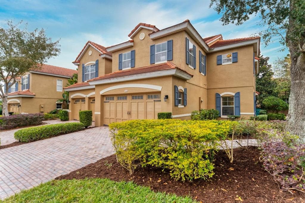 7226 REGINA WAY ORLANDO, FL 32819