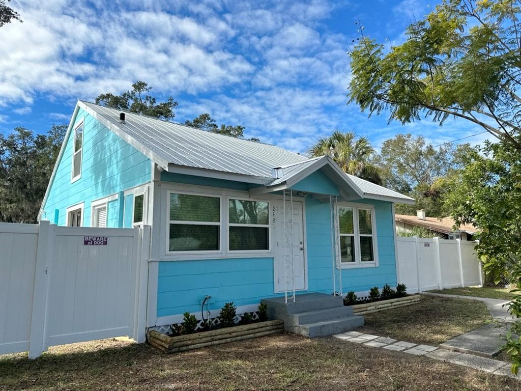2421 49TH STREET S GULFPORT, FL 33707