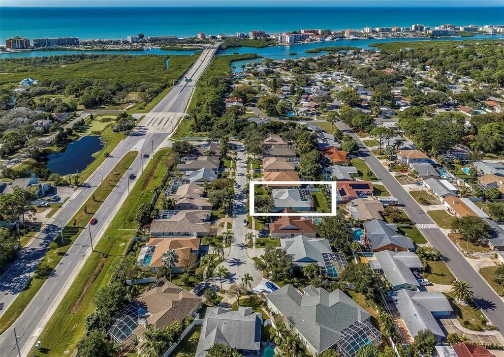 13943 DANIELLE COURT SEMINOLE, FL 33776