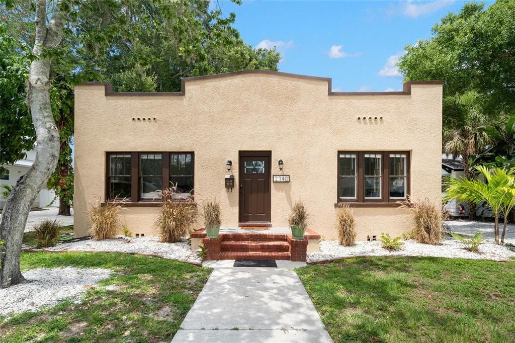 2340 6TH AVENUE W BRADENTON, FL 34205