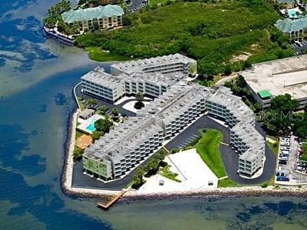 2506 N ROCKY POINT DRIVE UNIT 439