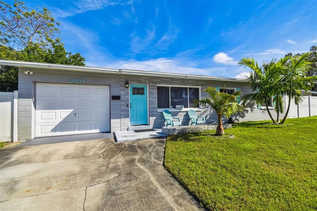 3664 SEAROBIN DRIVE SE ST PETERSBURG, FL 33705