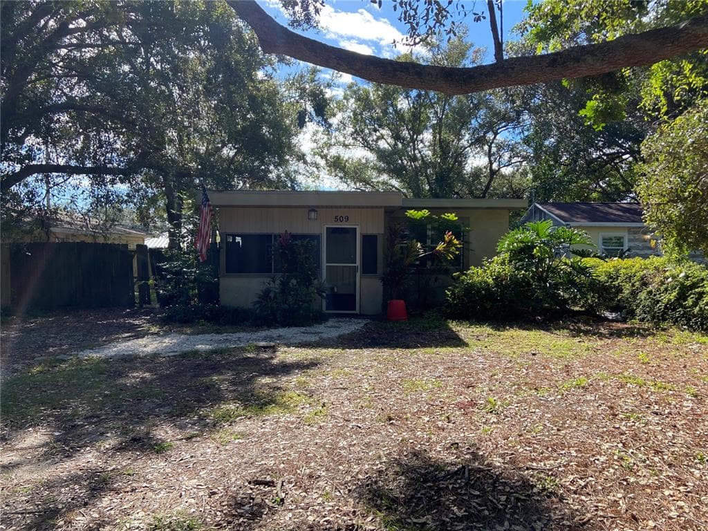 509 5TH AVENUE NE LARGO, FL 33770
