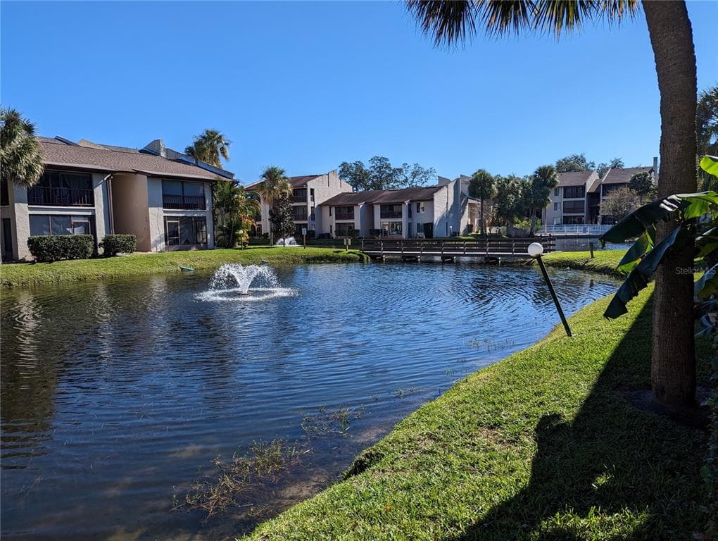 3840 N LAKE DRIVE UNIT 123