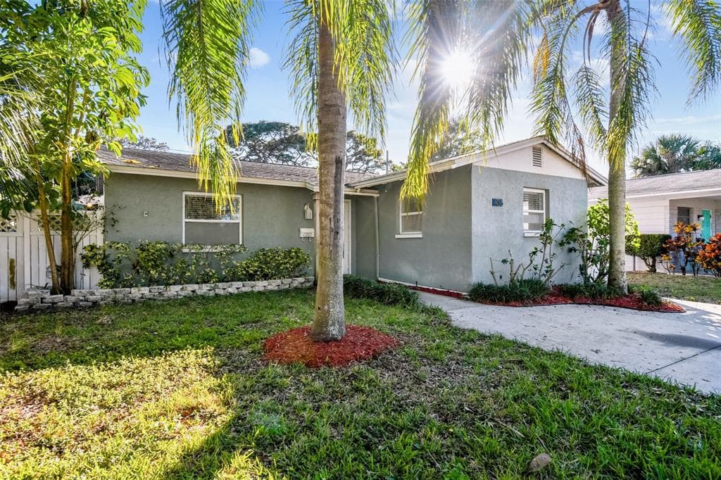 4136 13TH AVENUE N ST PETERSBURG, FL 33713