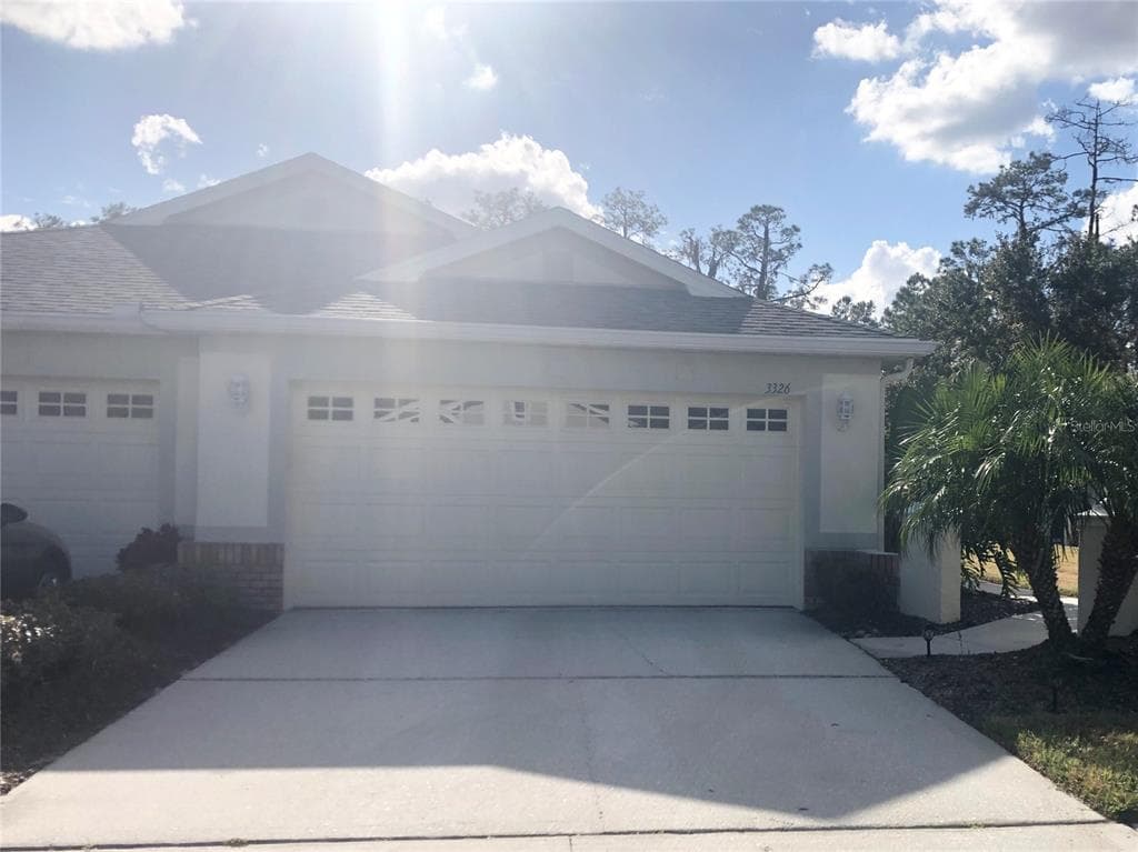 3326 CHAPEL CREEK CIRCLE WESLEY CHAPEL, FL 33544
