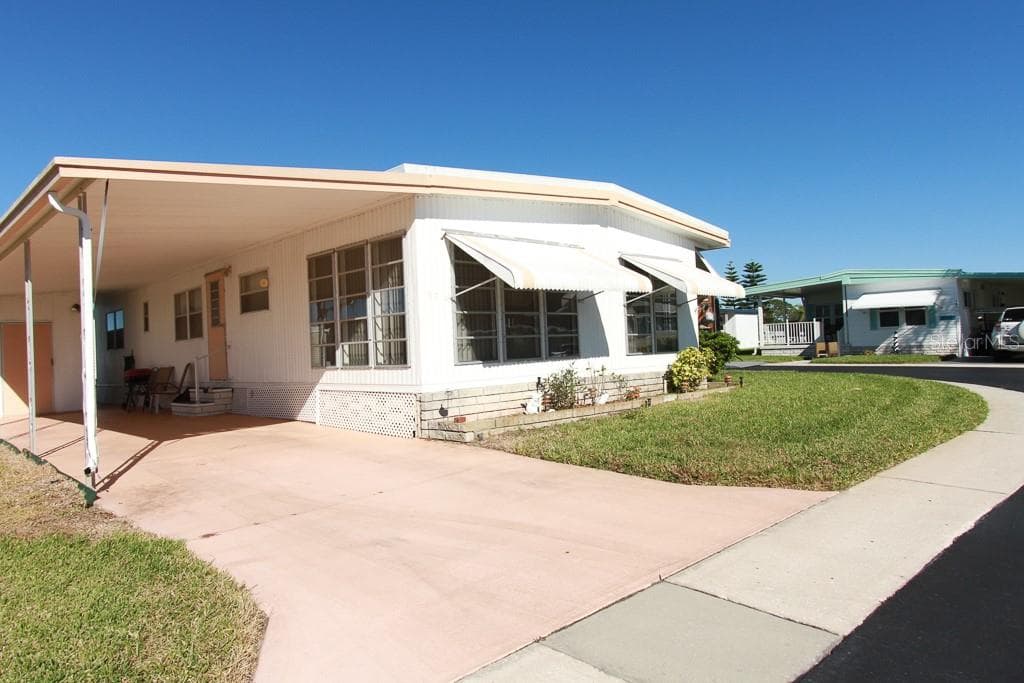 39820 US HIGHWAY 19 N UNIT 97 TARPON SPRINGS, FL 34689