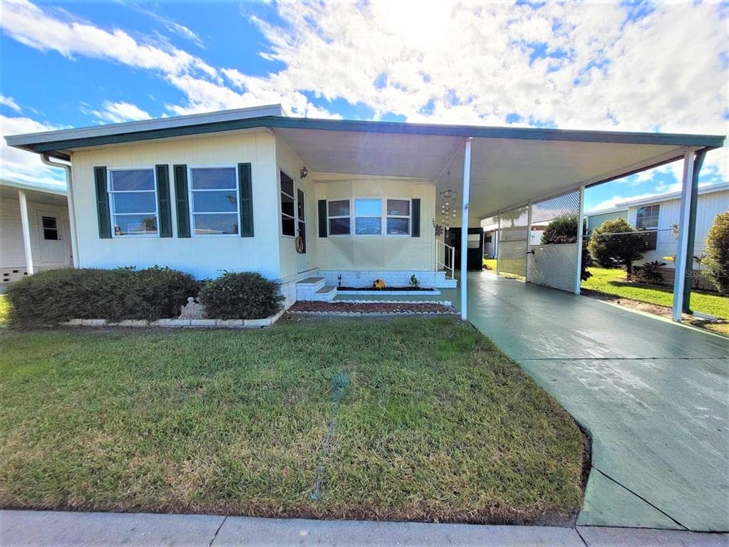 209 SEAGULL DRIVE TARPON SPRINGS, FL 34689