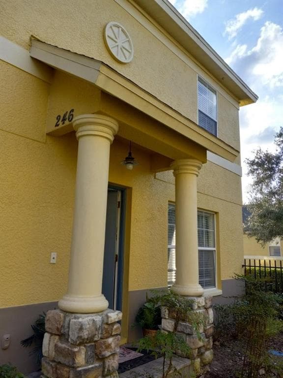 246 CASTLEKEEPER PLACE VALRICO, FL 33594