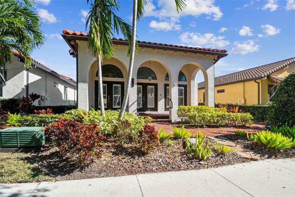 6141 YEATS MANOR DRIVE TAMPA, FL 33616