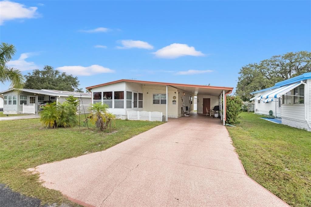 34921 ZEPHYR SHORES DRIVE ZEPHYRHILLS, FL 33541