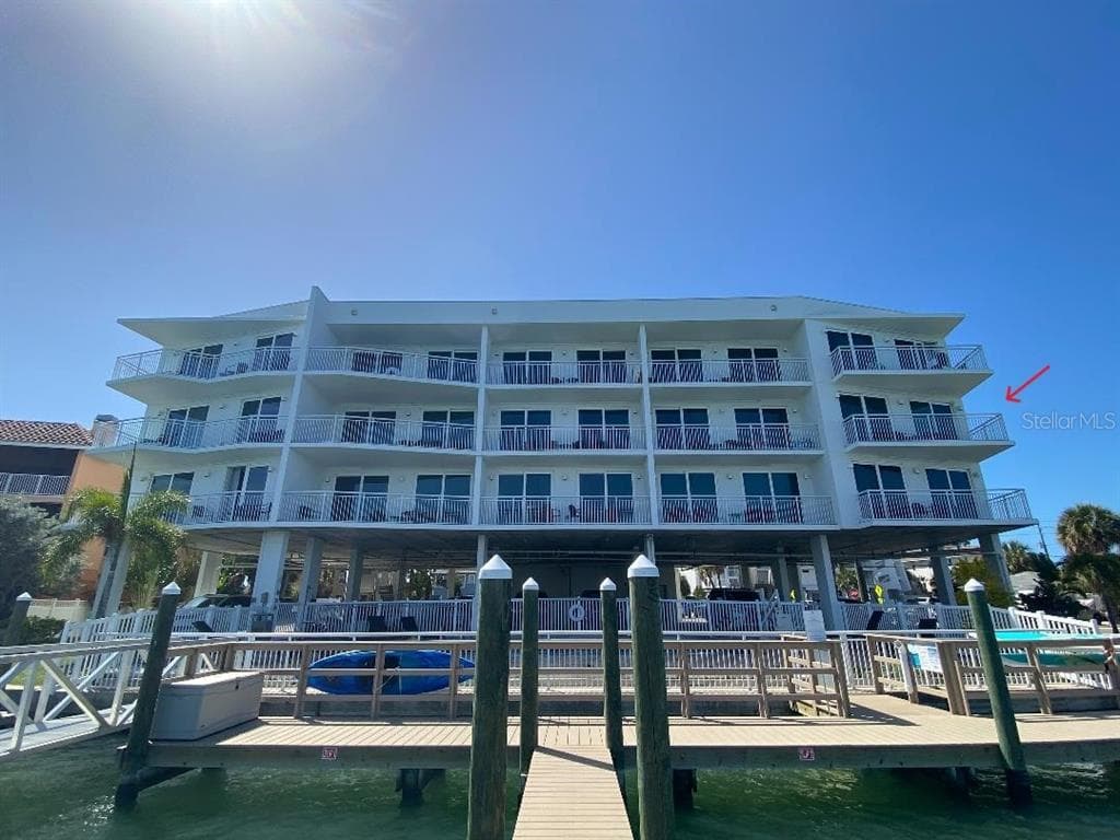 10091 GULF BOULEVARD UNIT 301E TREASURE ISLAND, FL 33706