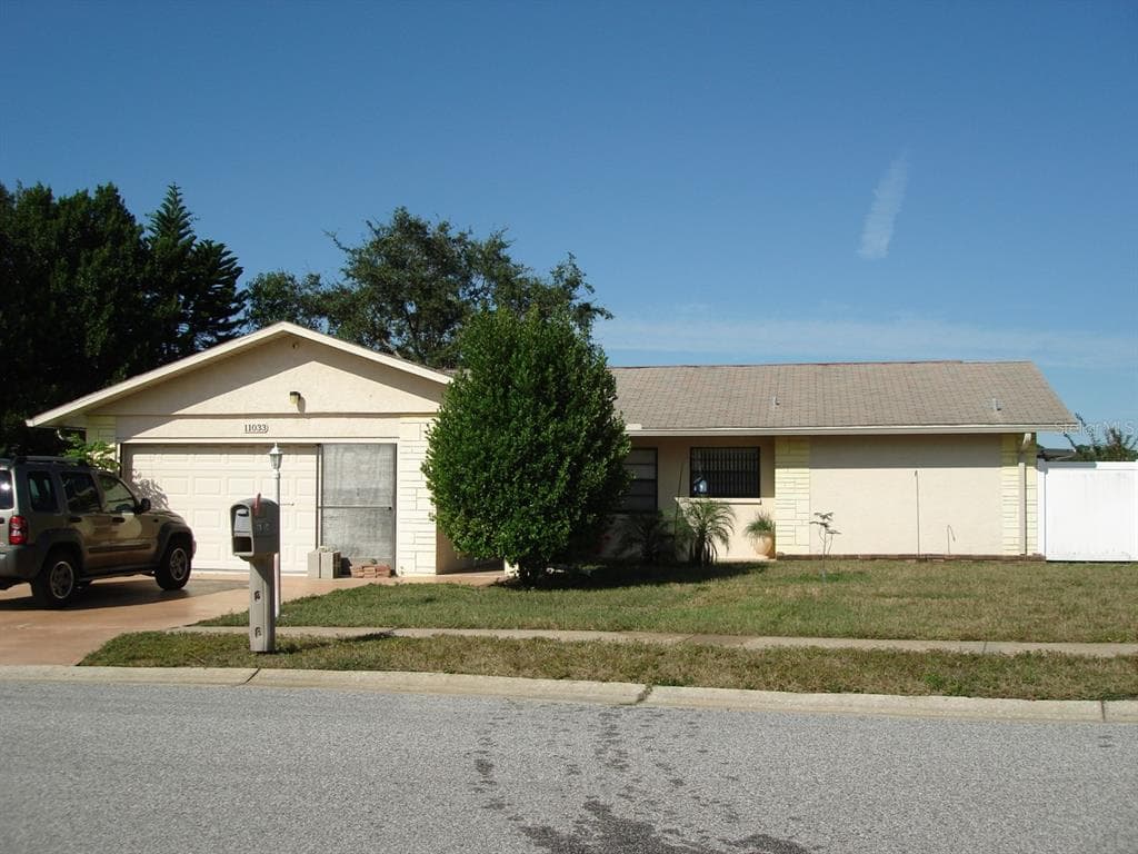 11033 BASQUIN COURT PORT RICHEY, FL 34668