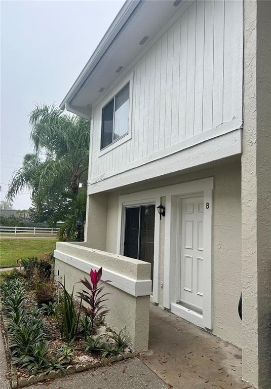 2941 BOUGH AVENUE UNIT B CLEARWATER, FL 33760